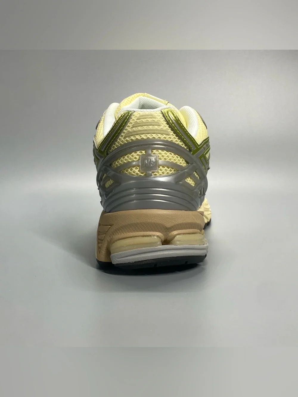 New Balance 1906R U1906RND Yellow Green Silver Beige Sneaker Mens 10.5 Womens 12